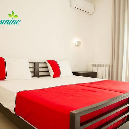 Diar Yasmine Hotel Tazarka Exterior photo